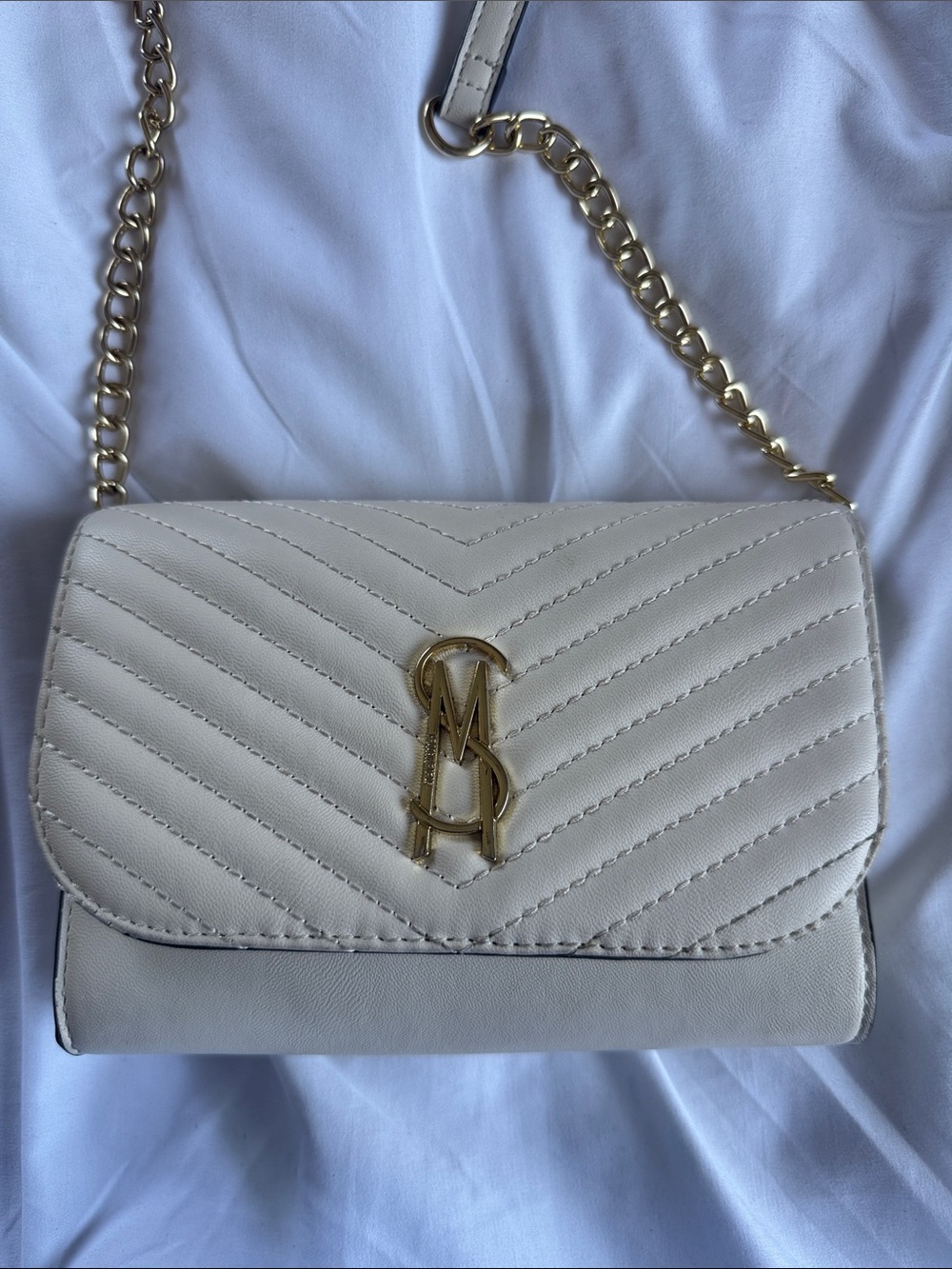 Steve Madden Cream Quilted Crossbody with Gold Chain